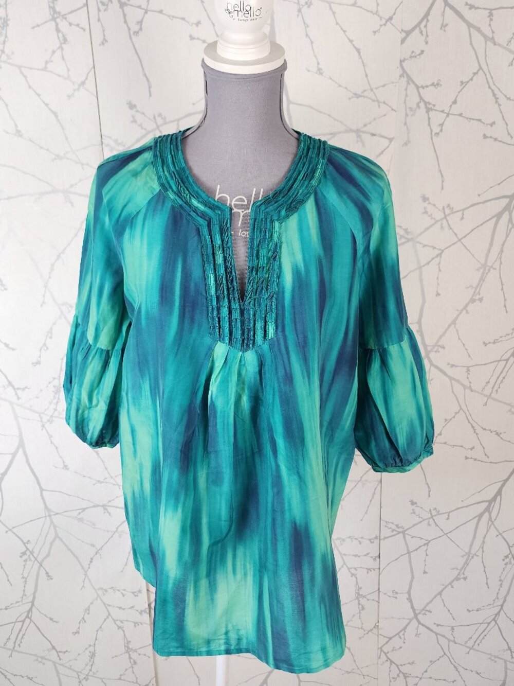 Anne Klein Green Brushstroke Cotton Silk Textured V-Neck Top